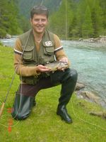 Paradies f&uuml;r Naturlieber:Fischereitradition in Reinkultur erleben Sie im hoteleigenen Fischwasser. Hier wird der Traum vom Fliegenfischen Wirklichkeit:7 &Uuml;bernachtungen mit Halbpension und Jesacherhof all inklusive 6 x Tageskarte Fliegenfischen 25 km hoteleigenes Fischerei-Revier