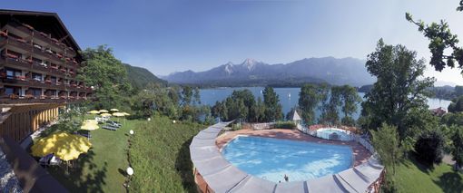 Karnerhof - Koupelna, WC, balkon, v&yacute;hled na jezero, SAT-TV, radio, telefon, safe, f&eacute;n na vlasy, minibar