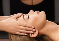 3 &Uuml;bernachtungen in unserem 4-Sterne Komfortzimmer inklusive Verw&ouml;hnfr&uuml;hst&uuml;ck vom Buffet&nbsp;1 x 3-Gang-Gourmet-Men&uuml;1 x 4-Gang-Candle-Light-Dinner1 x Honig Mandel K&ouml;rperpackung1 x Wellnessmassage mit Aroma&ouml;len&nbsp;Inkl. Freie Nutzung des neuen Spa-Bereichs: Pool mit Farblicht, Gegenstromanlage und Whirlbereich, Dampfsauna, Sanarium, Finnische Sauna, Ruheraum