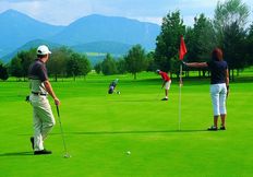 7 &Uuml;N mit Halbpension und alle Sonne-Inklusivleistungen
- Golfkurs
- freie Benutzung der Driving Range